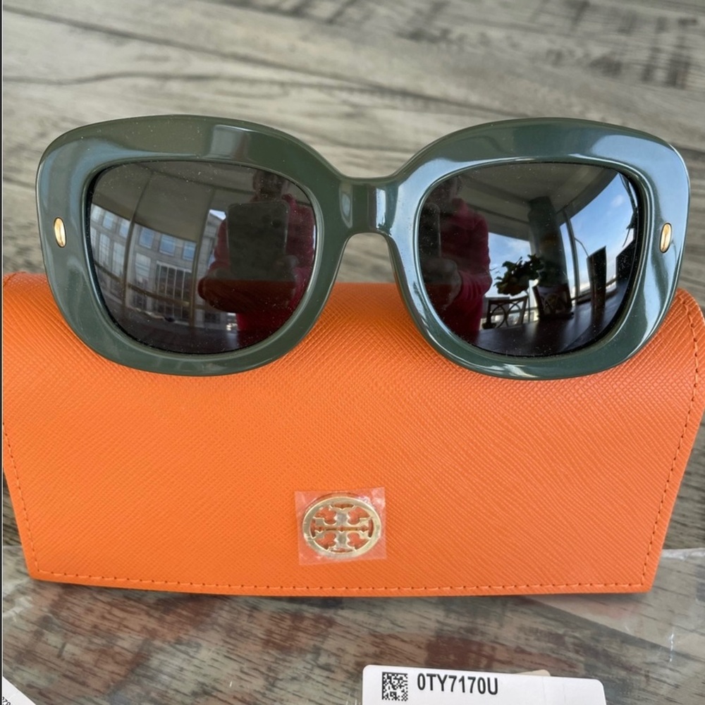 Tory Burch Miller Sunglasses